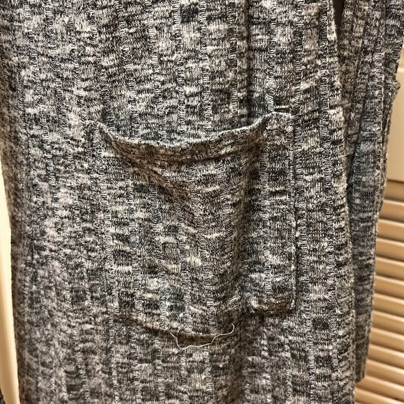 Art Class Open Front Cardigan with Pockets in Grey, Size XLarge (14/16) - Picture 10 of 17